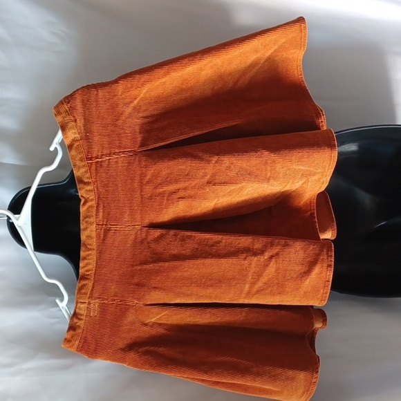 SO Size 11 Skirt Copper Corduroy Pleated A Line Mini Skirt Stretch NWT, 16" lg - Picture 1 of 5